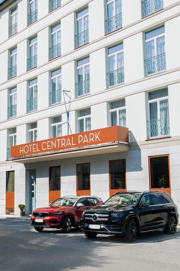 Hotel Central Park Poděbrady エクステリア 写真